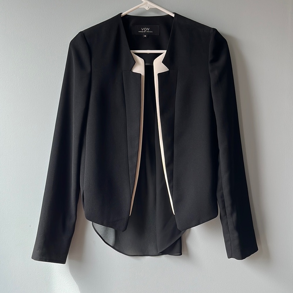 Black + White Inner Lining Blazer XS/S/0/2 - Almost NEW